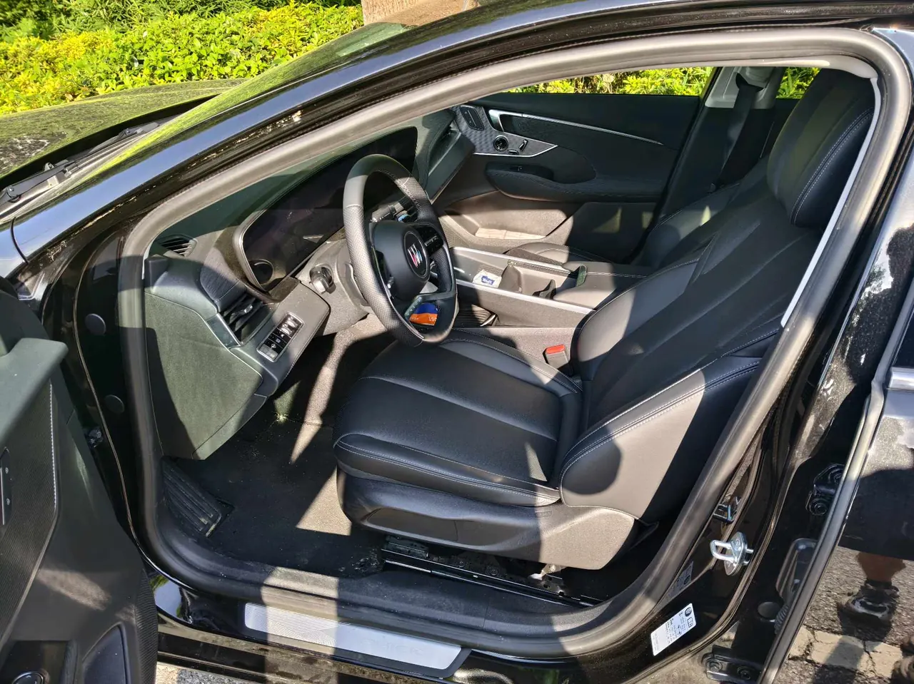 Buick 2025 LaCrosse 2.0T 28T Platinum Edition, automatic transmission 2