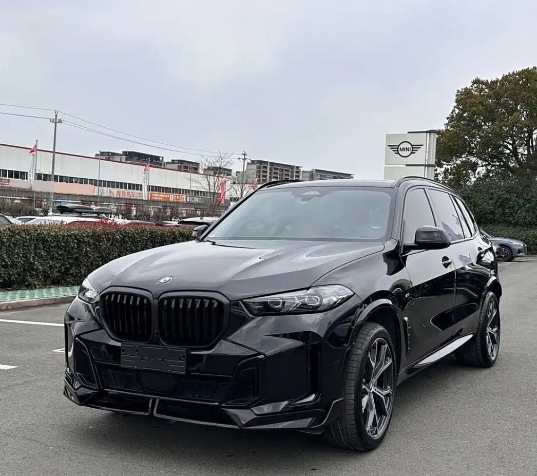 BMW 2025 X5 xDrive30Li 48V 2.0T exclusive m sports obsidian night suit automatic gear - View 1