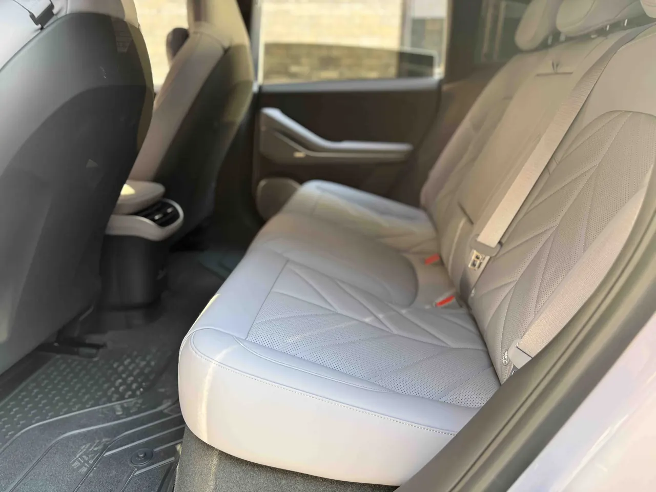 NIO 2025 ET5T 75kWh Touring automatic 7