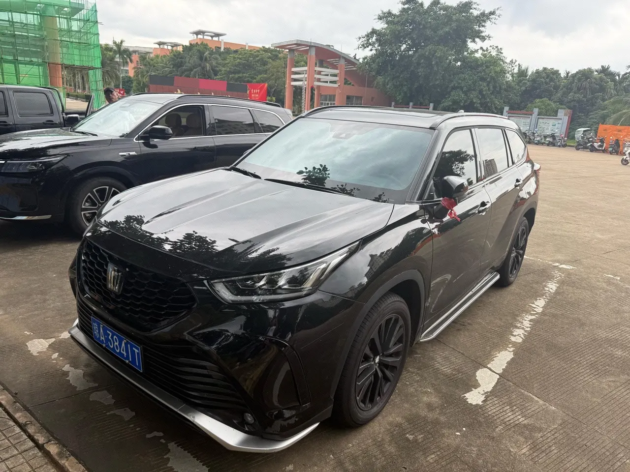 Toyota 2024 Crown Land Release 2.0T Four-wheel Drive Auto Gear - View 1