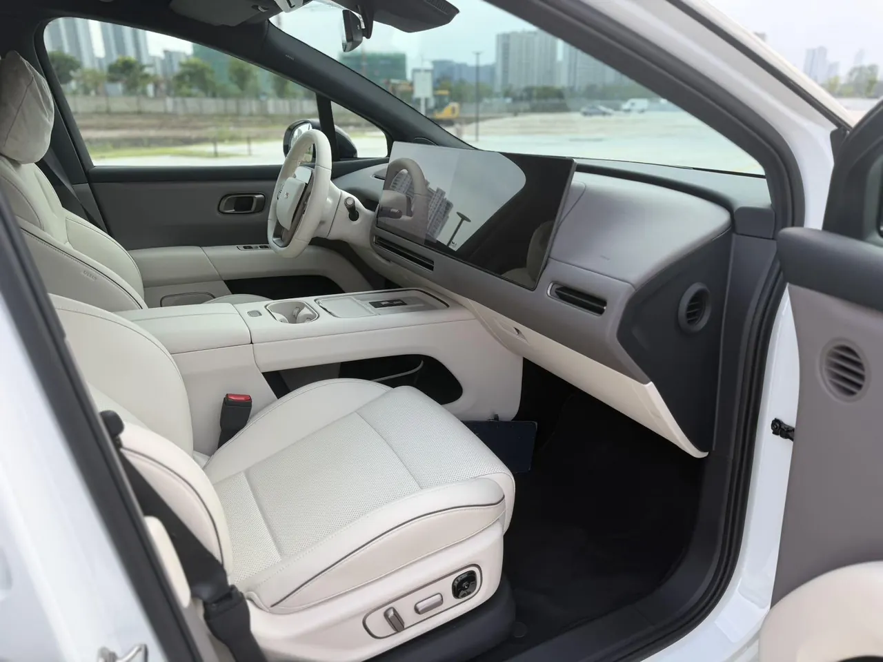Li 2025 i6 four-wheel drive basic automatic transmission 6