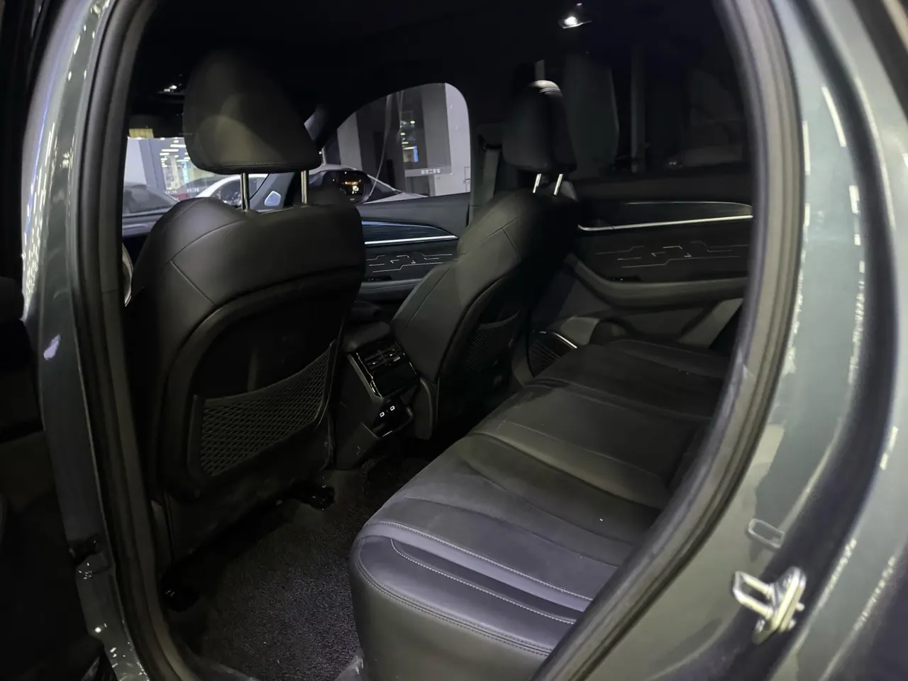 Geely 2024 XingyueL (Monjaro) 2.0TD high-power two-wheel drive cloud version automatic gear 3