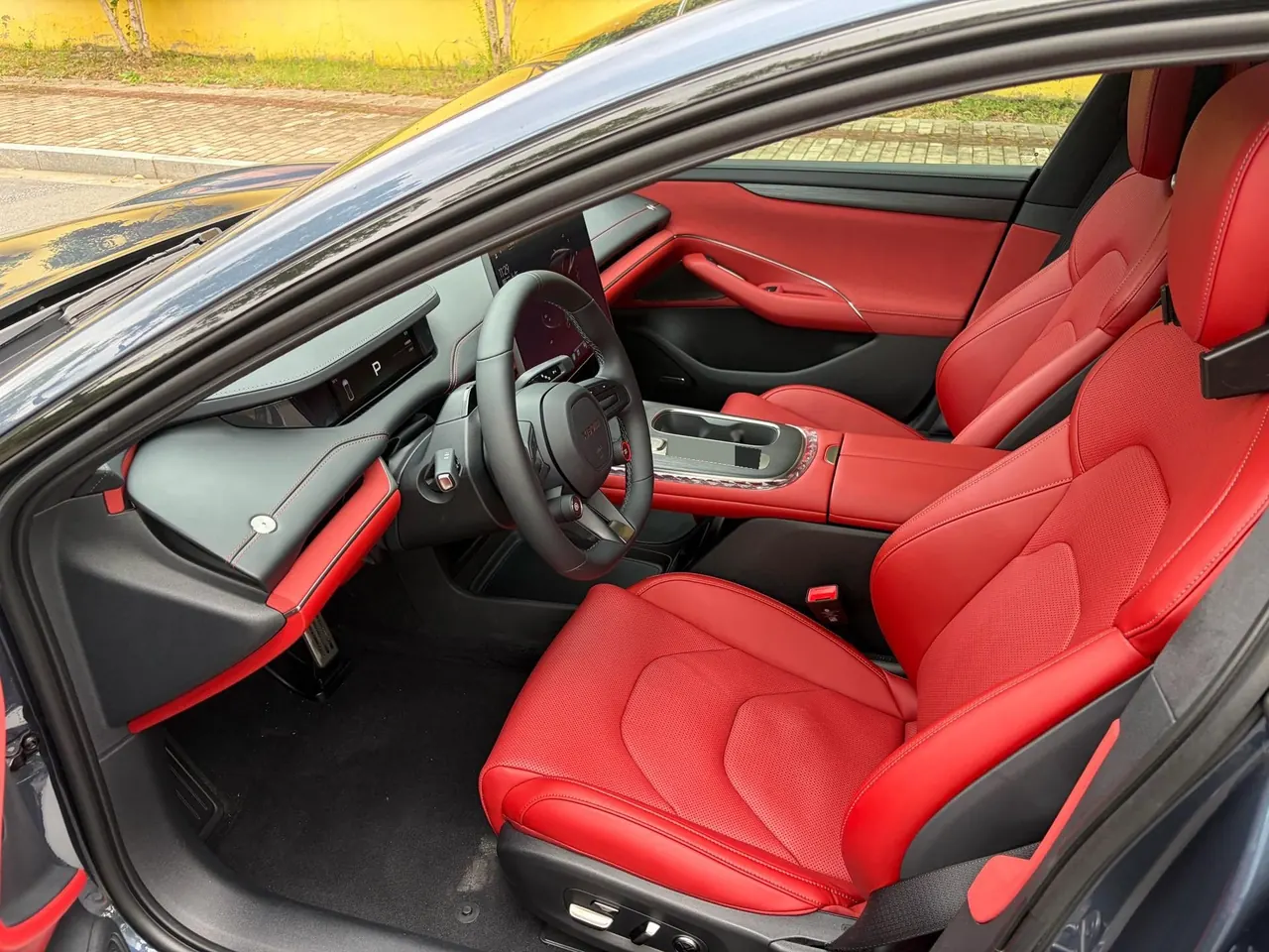 MI 2024 SU 7 800km 4-wheel drive ultra-long endurance high-end smart driving Max version automatic gear 7