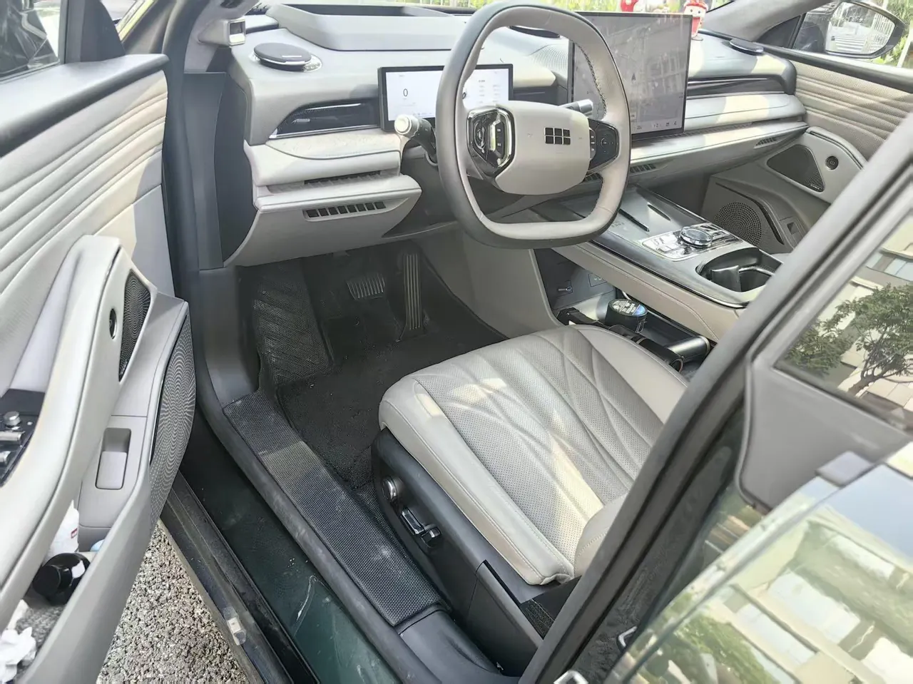 Geely Galaxy 2025 xingyao 8 EM-i 1.5 130km flagship automatic gear 3