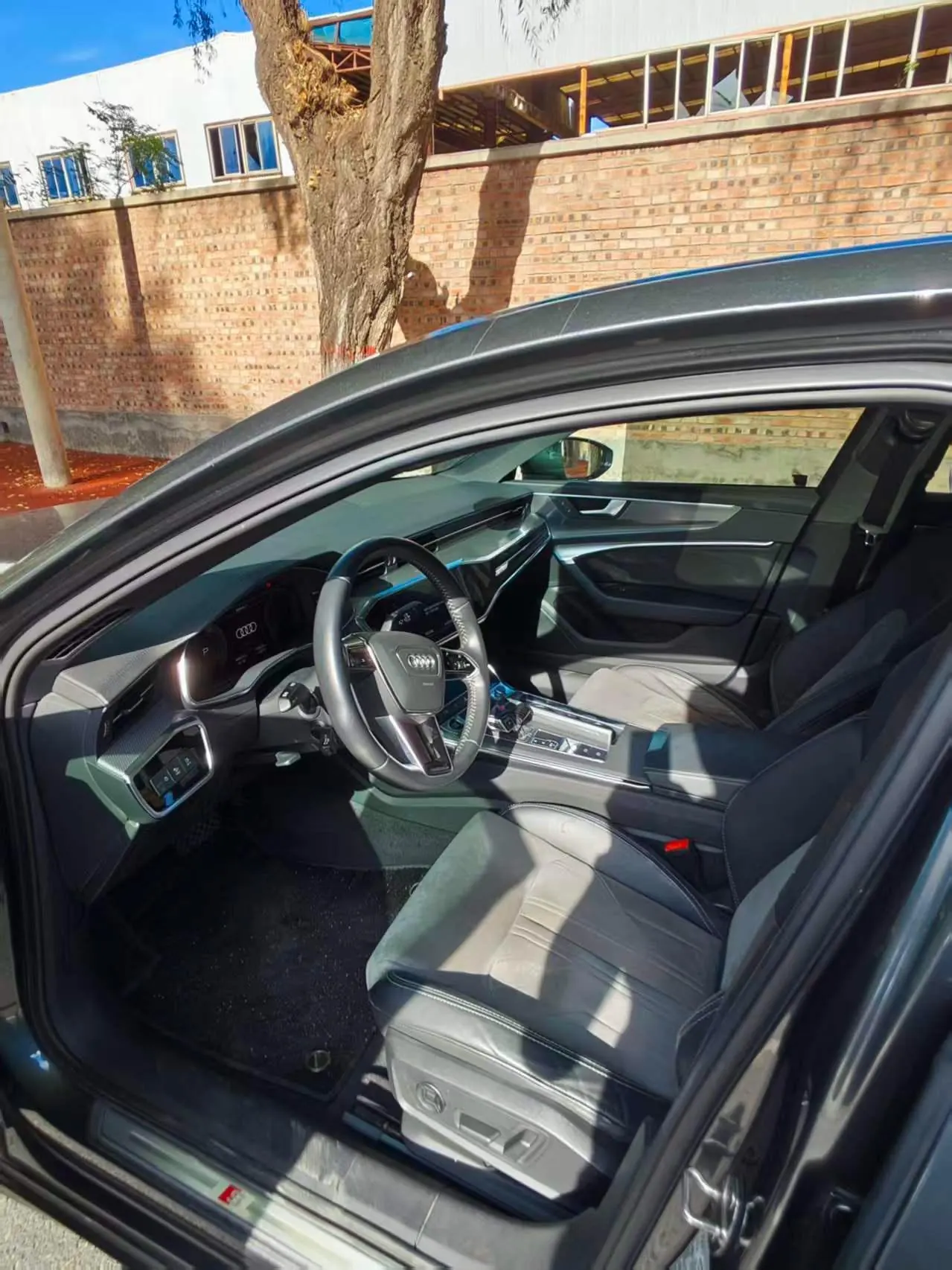Audi 2020 A6L 2.0TFSI 45TFSI Quattro Selected Dynamic Automatic 5