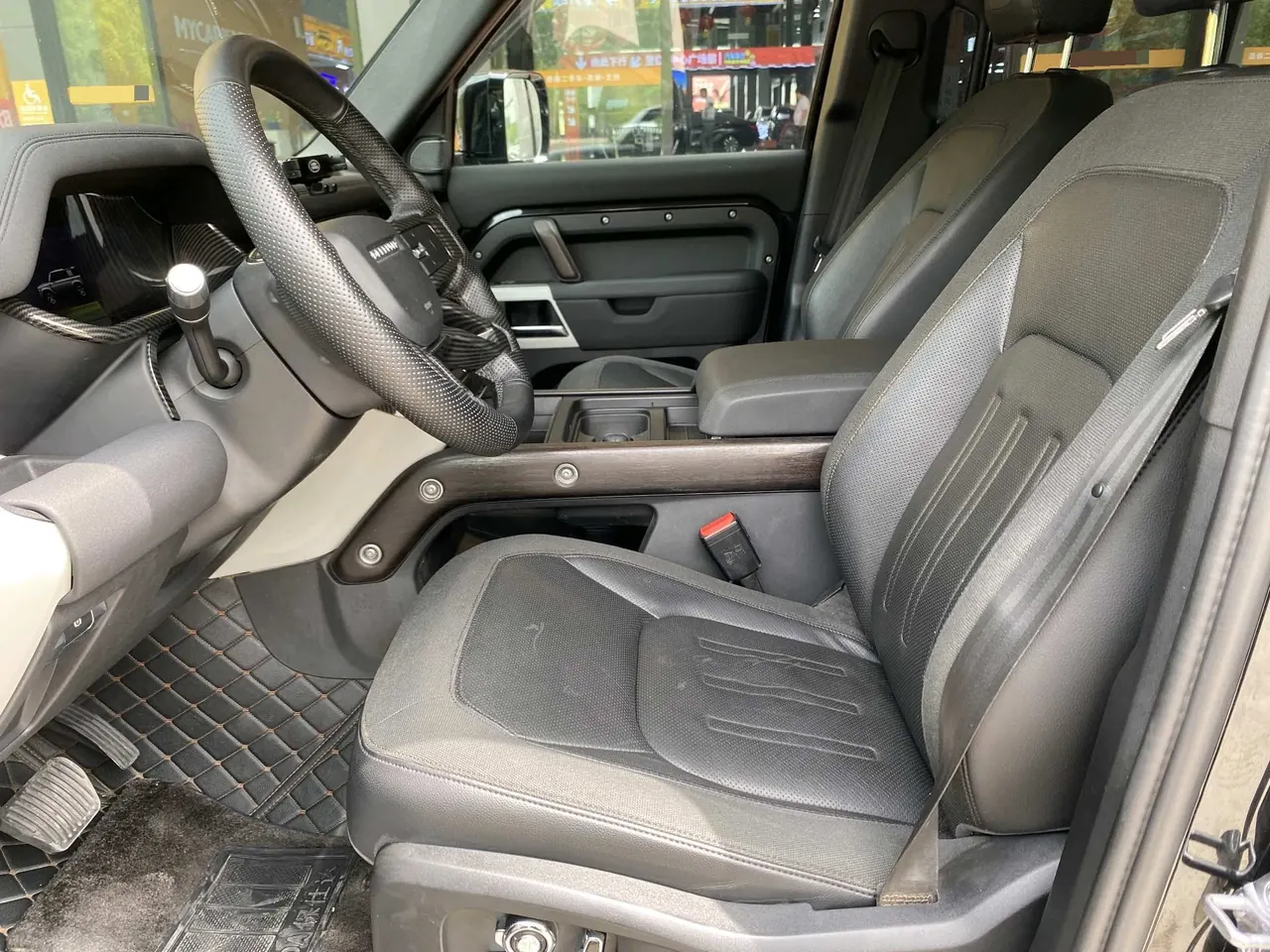Land Rover Guard (Imported) 2020 Guard 110 3.0T P400 HSE Automatic Gear 5