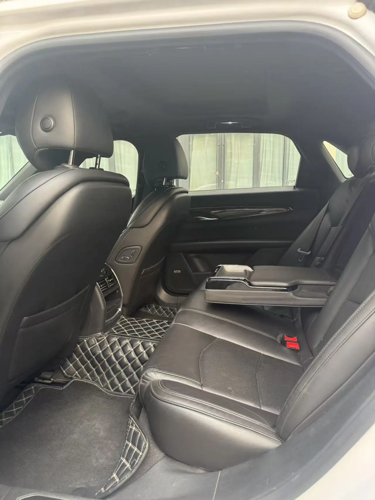 Cadillac 2021 CT6 2.0T 28T luxury automatic gear 4