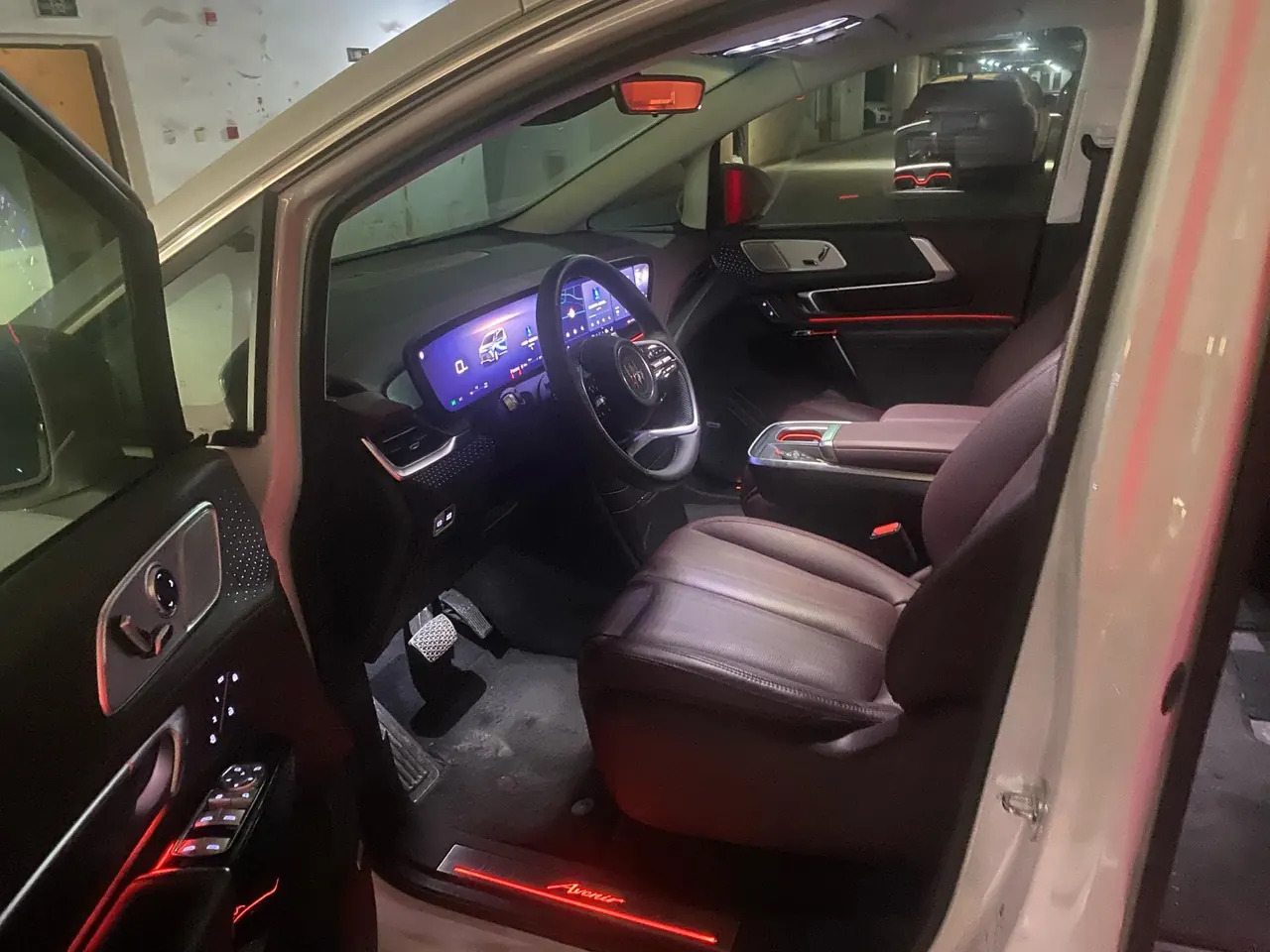 Buick 2023 Century 48V 2.0T Yunshi Edition 7-seat Automatic Gear 6