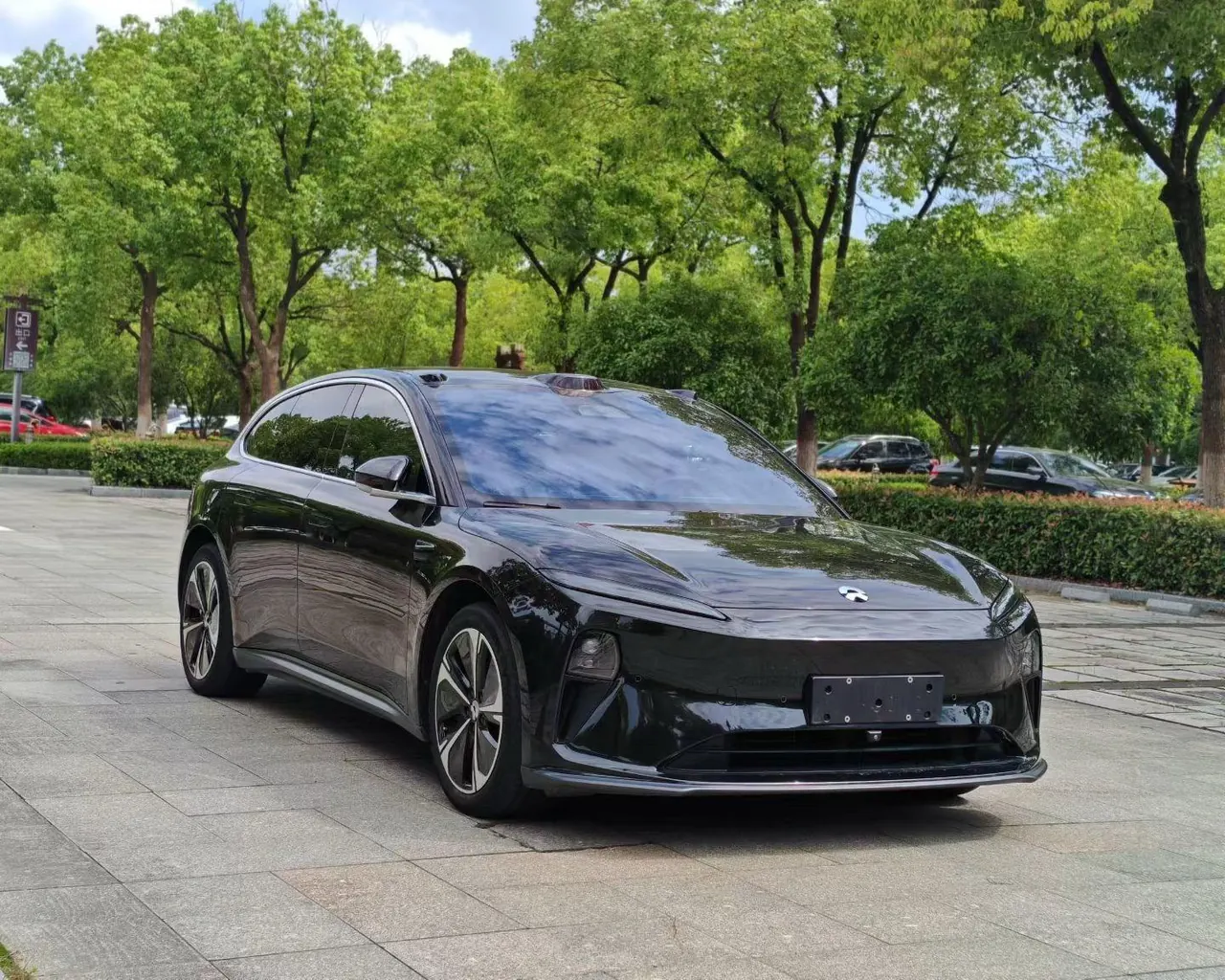NIO 2023 ET5 75kWh Touring automatic gear 3