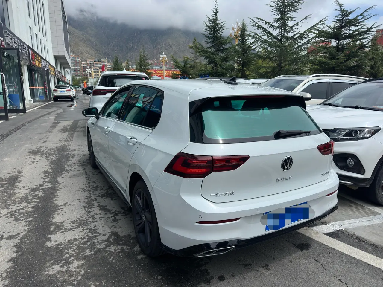 Volkswagen 2023 Golf 8 R-Line 1.4TSI 280TSI Lite (Modified) Automatic Gear 6