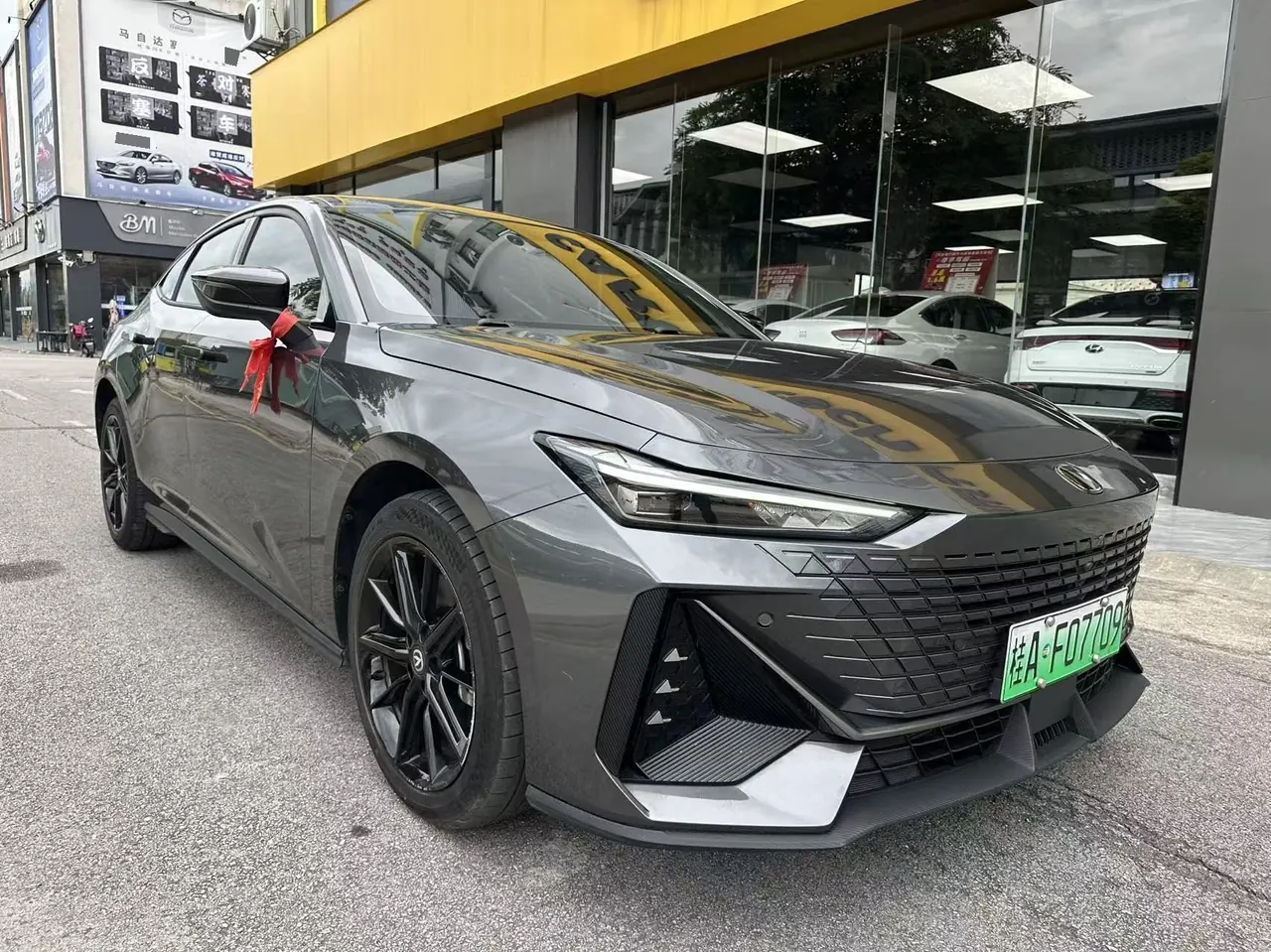 ChangAn 2023 UNI-V Smart Electric iDD 1.5T 113km Smart Auto 4
