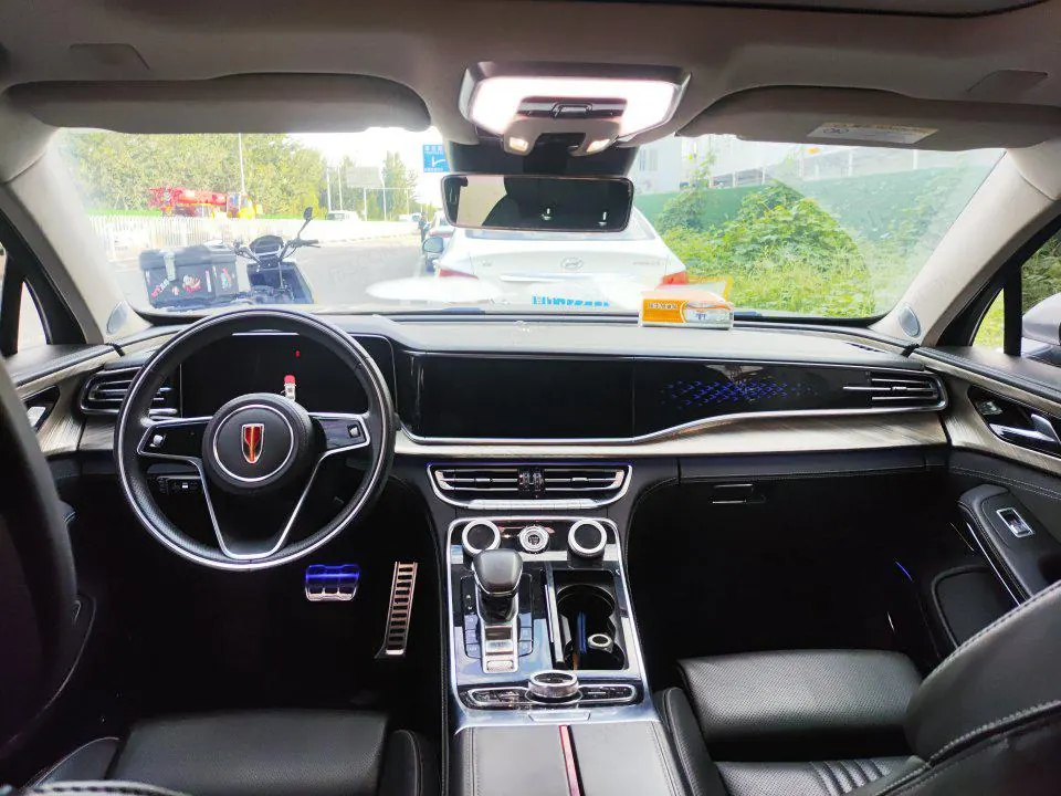 HongQi 2020 H9 3.0T Zhilian Qi Chang Edition Automatic Gear 3