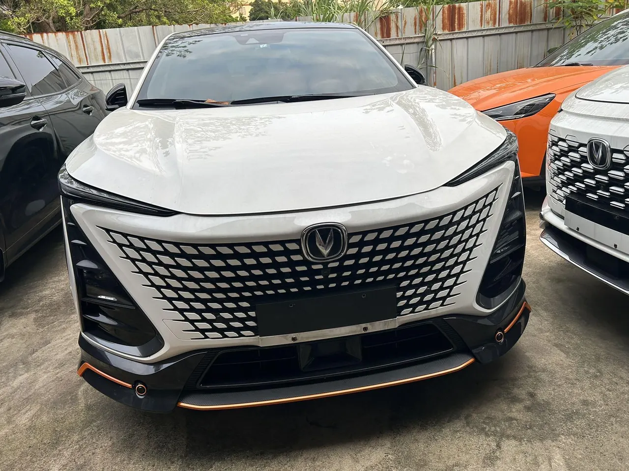 ChangAn 2021 UNI-T 1.5T Sports Flagship Automatic Gear 2