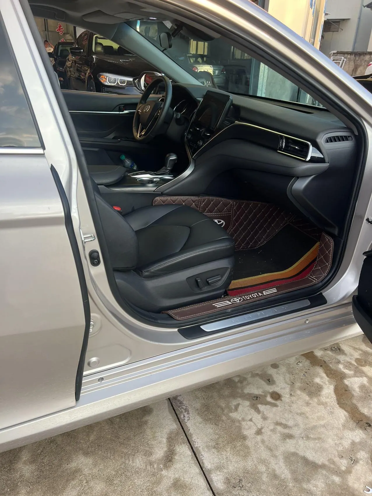 Toyota 2021 Camry 2.0G Stepless Deluxe Edition Automatic Gear 6