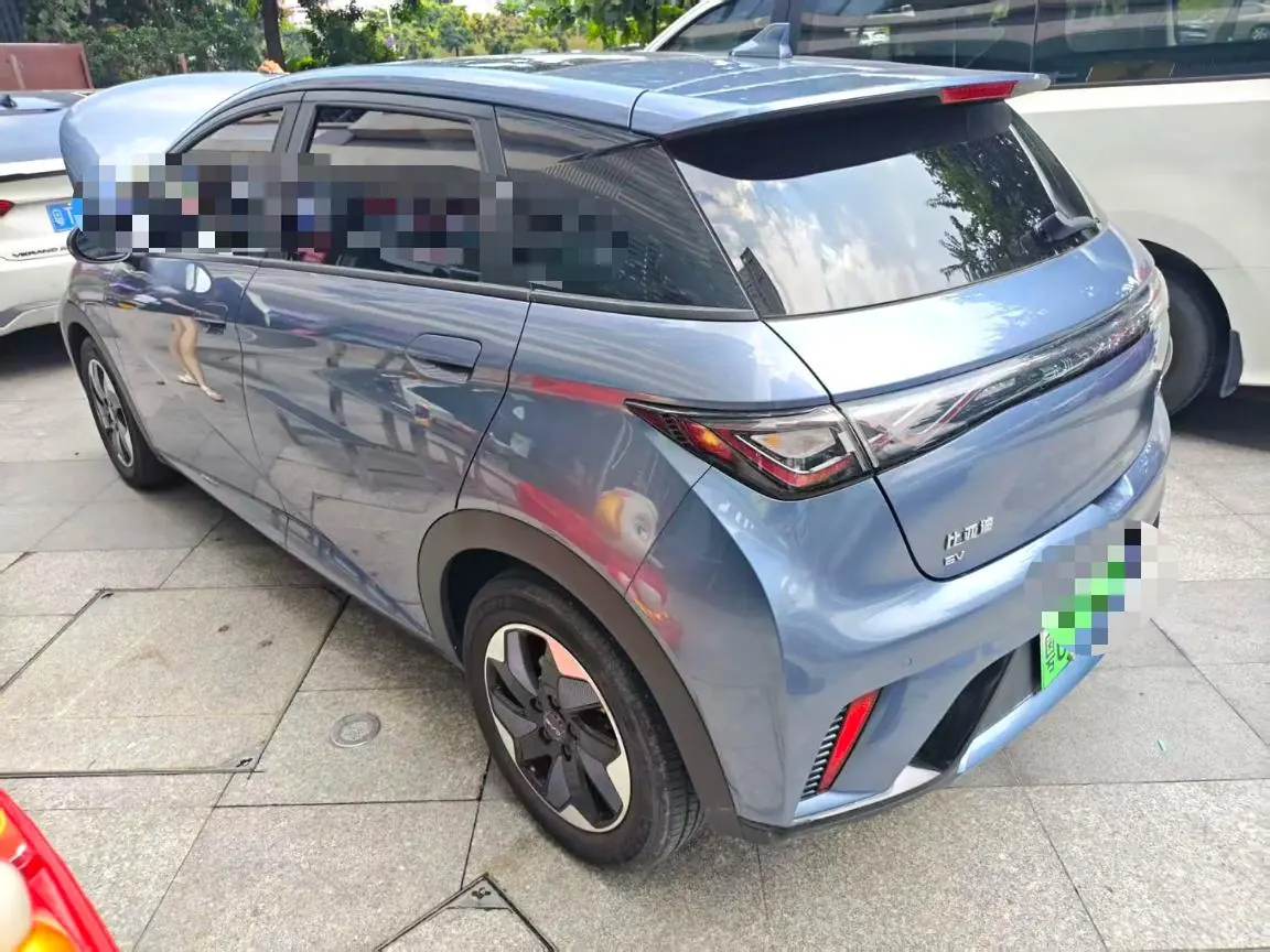 BYD 2023 Dolphin 420km Fashion Edition Automatic 2