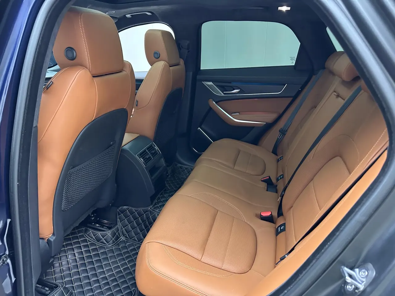 Jaguar F-PACE (Imported) 2024 F-PACE 2.0T P250 R-Dynamic HSE Automatic Gear 4