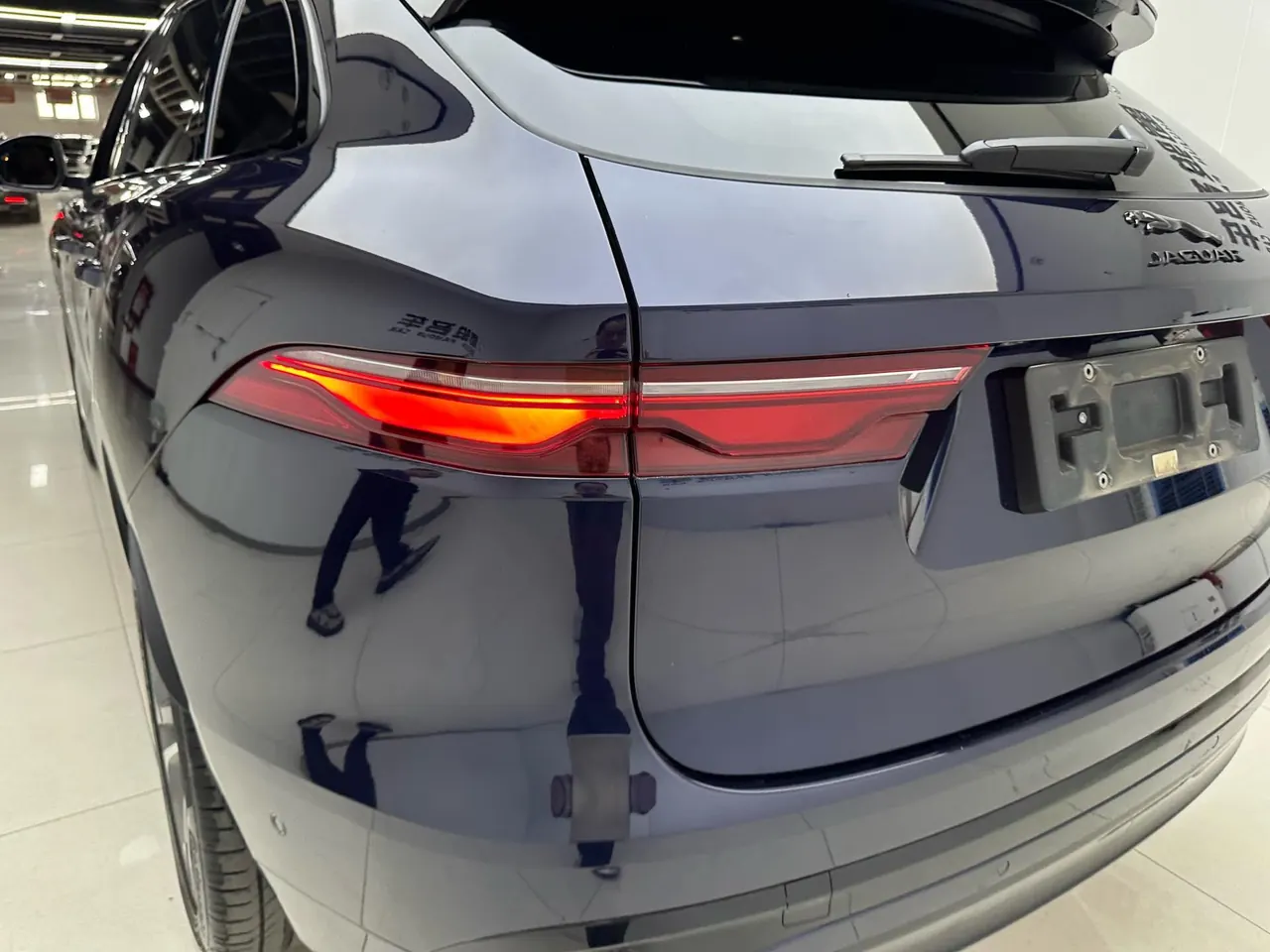 Jaguar F-PACE (Imported) 2024 F-PACE 2.0T P250 R-Dynamic HSE Automatic Gear 8