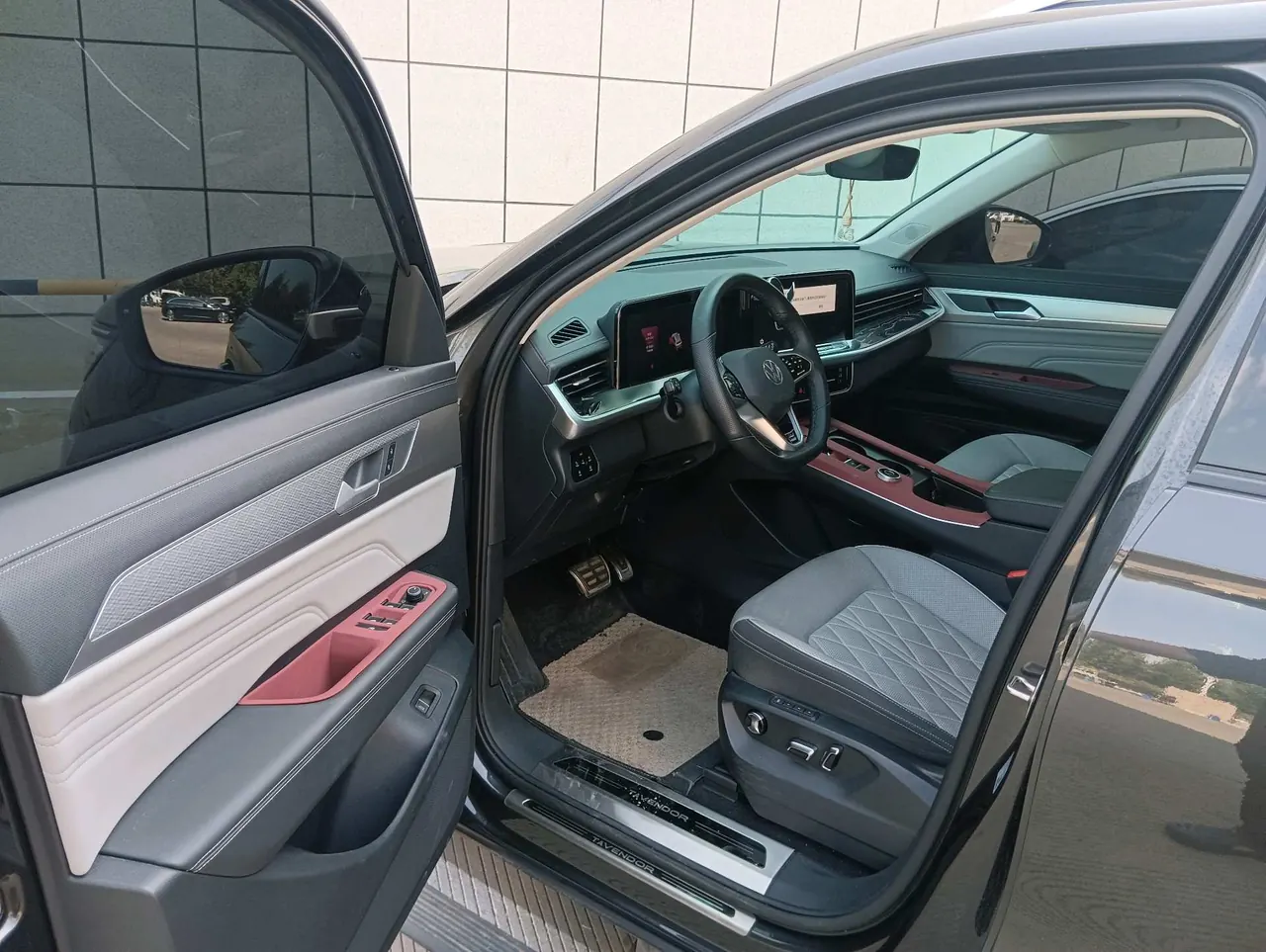 Volkswagen 2024 model tour R-Line 2.0TSI 380TSI four-wheel drive parade version automatic gear 6