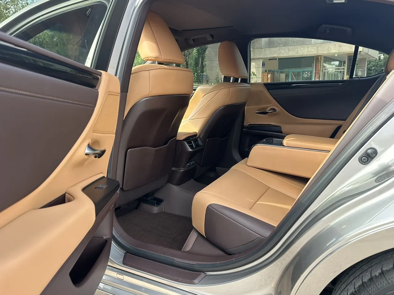 Lexus ES (Imported) 2020 ES200 2.0 Stepless Premium Edition Automatic Gear 6