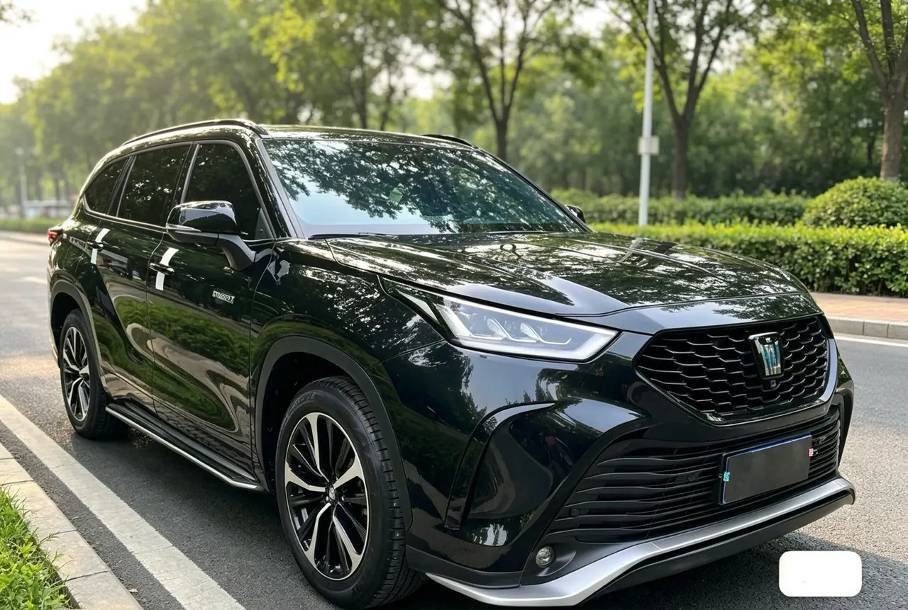 Toyota 2024 Crown Land Release 2.0T Four-wheel Drive Enjoyment Edition Automatic Gear 2