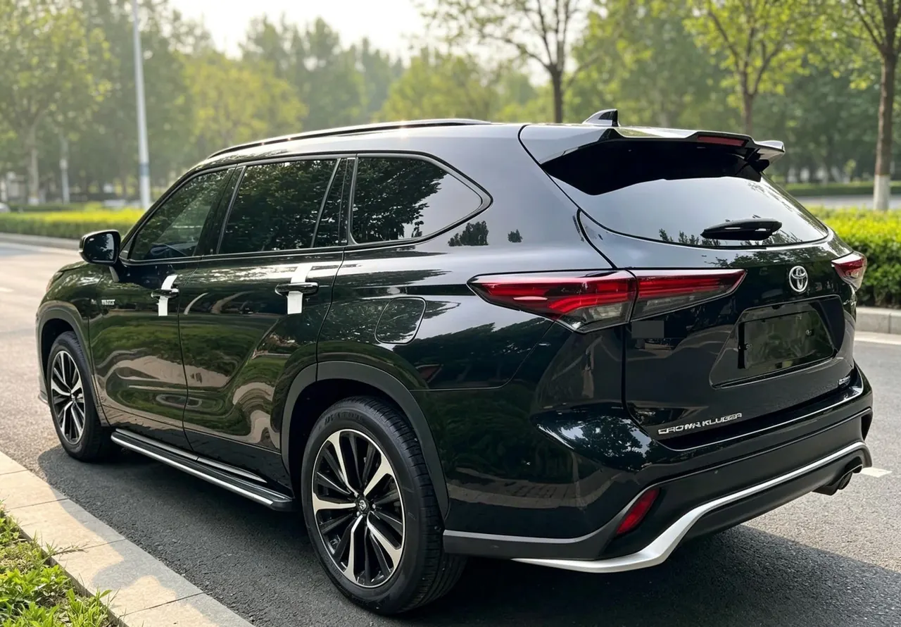 Toyota 2024 Crown Land Release 2.0T Four-wheel Drive Enjoyment Edition Automatic Gear 3