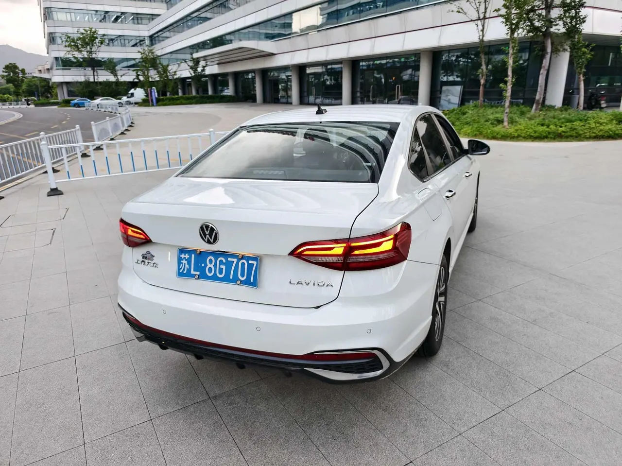 Volkswagen 2024 LaVida 1.5 Star 5 Million Edition Automatic Gear 4