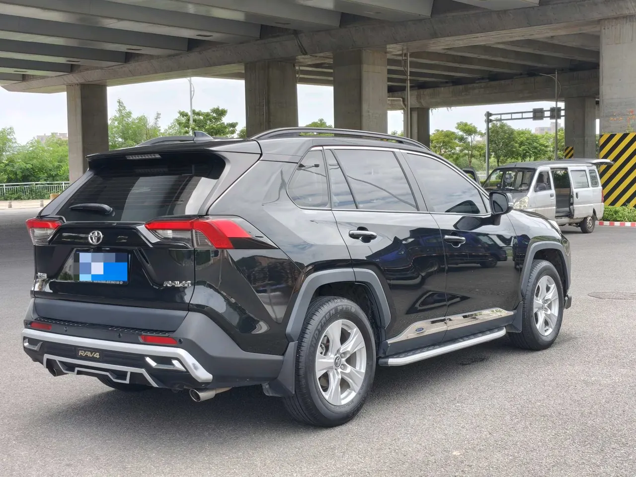 Toyota 2023 RAV4 Rongbo 2.0 Stepless Two-Drive City Edition Automatic Gear 7