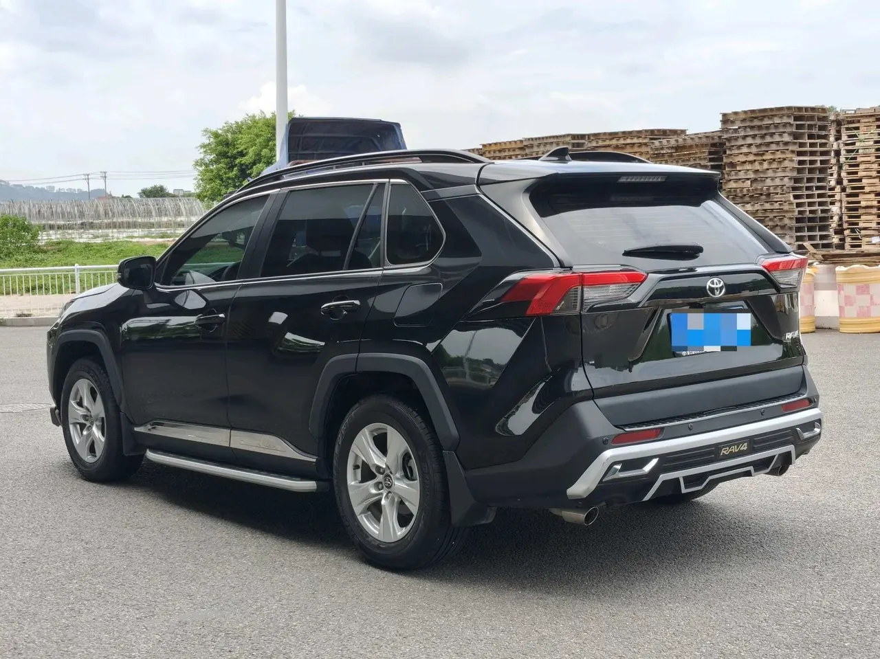 Toyota 2023 RAV4 Rongbo 2.0 Stepless Two-Drive City Edition Automatic Gear 9