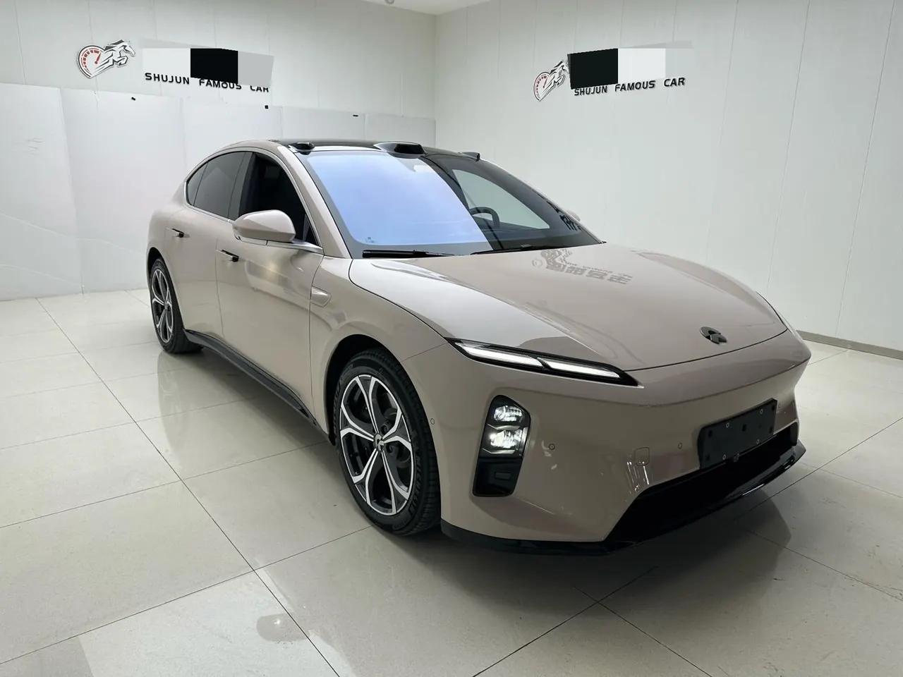 NIO 2024 ET5 75kWh automatic gear 2