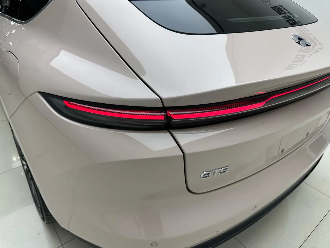 NIO 2024 ET5 75kWh automatic gear 8