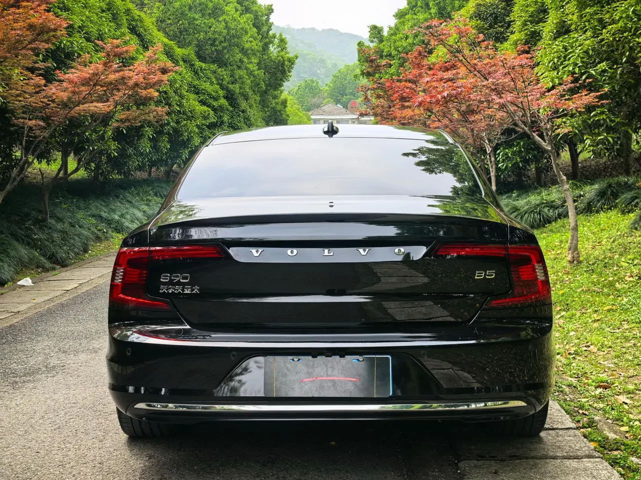 Volvo 2024 S90 48V 2.0T B5 Zhiyuan Deluxe Edition Automatic Gear 3