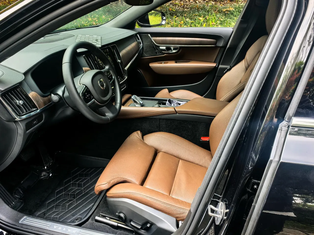 Volvo 2024 S90 48V 2.0T B5 Zhiyuan Deluxe Edition Automatic Gear 5