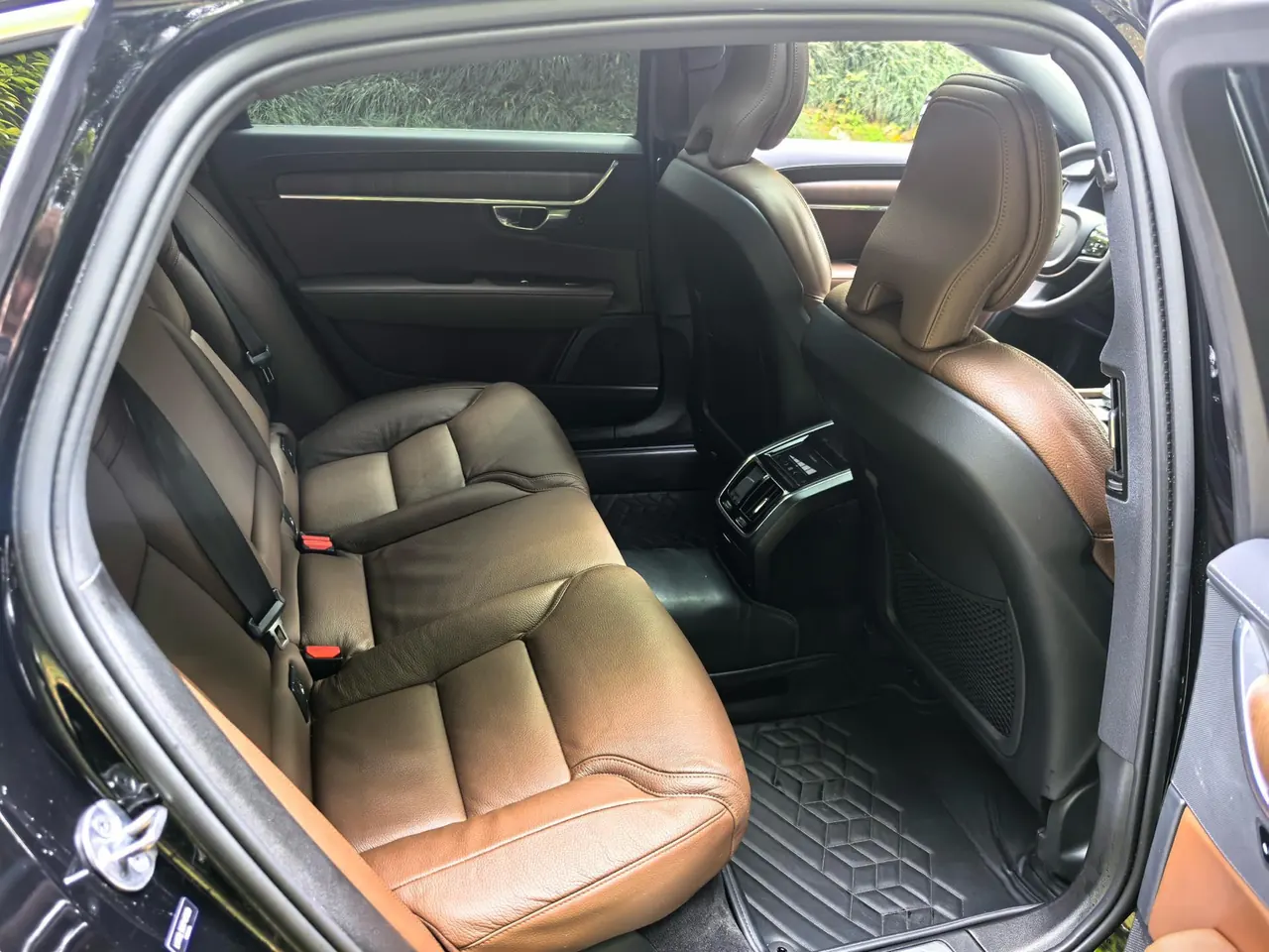 Volvo 2024 S90 48V 2.0T B5 Zhiyuan Deluxe Edition Automatic Gear 7