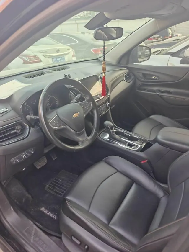Chevrolet 2021 boundary explorers 1.5T 535T automatic gear 3