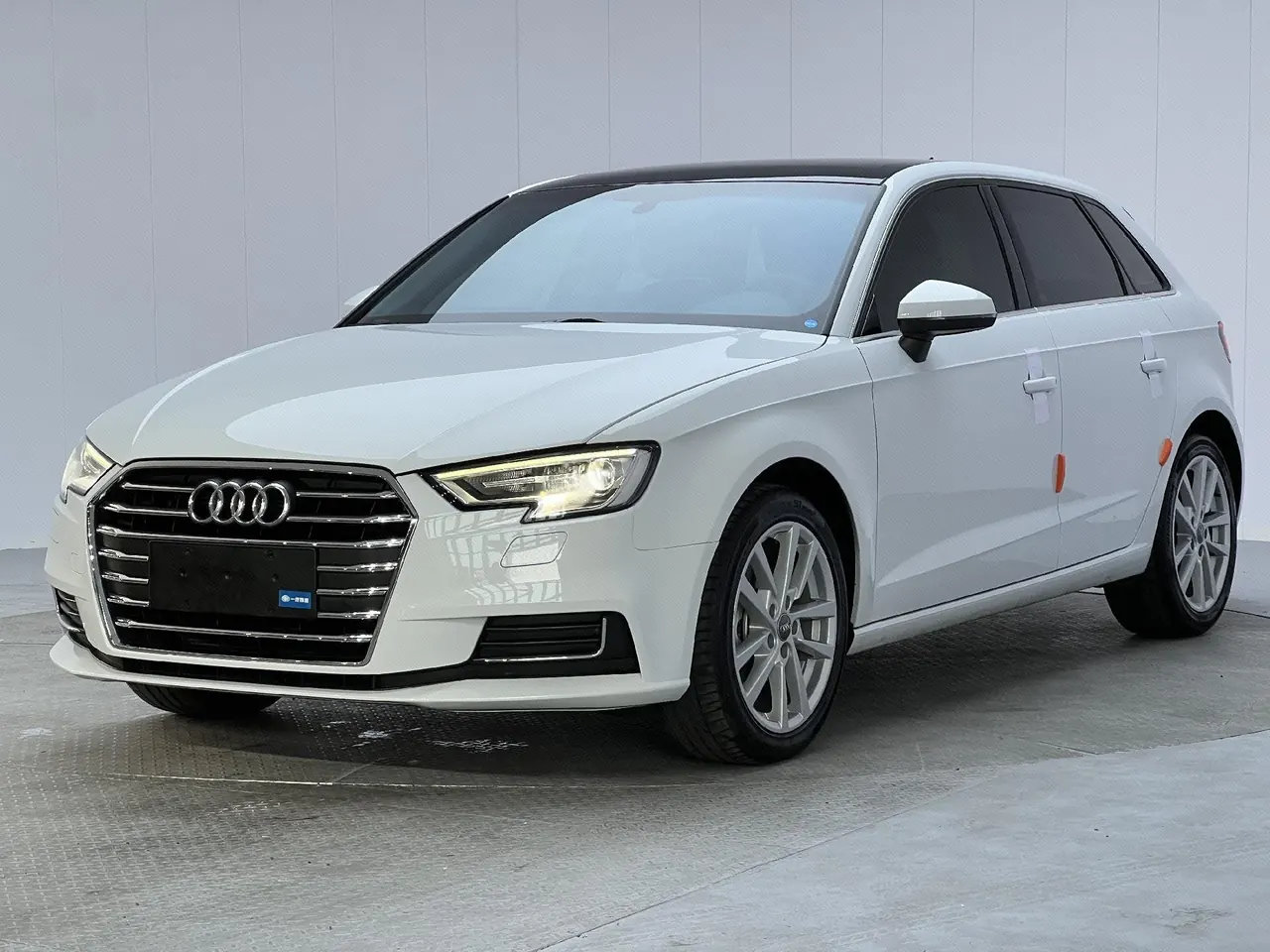 Audi 2020 A3 Sportback 1.4TFSI 35TFSI aggressive (modified) automatic gear - View 1