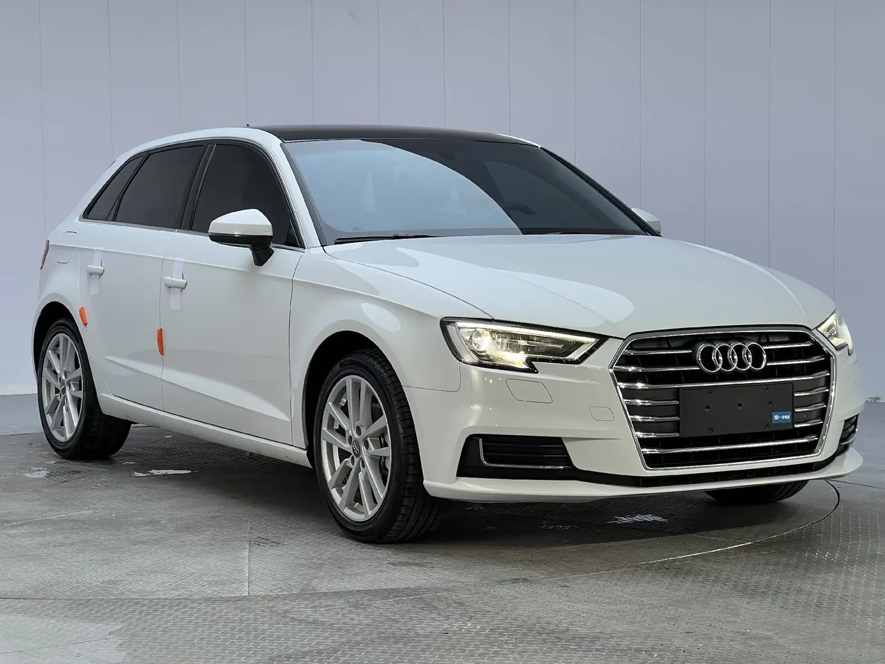 Audi 2020 A3 Sportback 1.4TFSI 35TFSI aggressive (modified) automatic gear 3