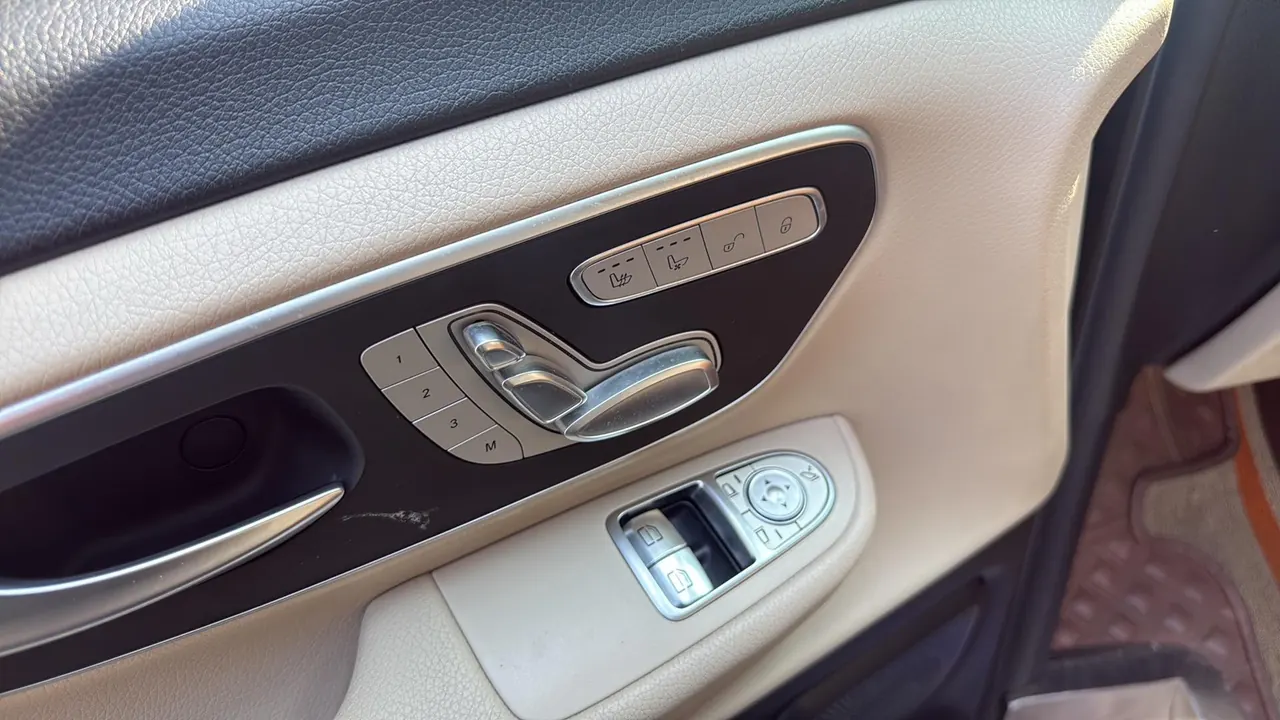 Mercedes Benz Class V 2020V 260 2.0T Pilot Edition Automatic Gear 5