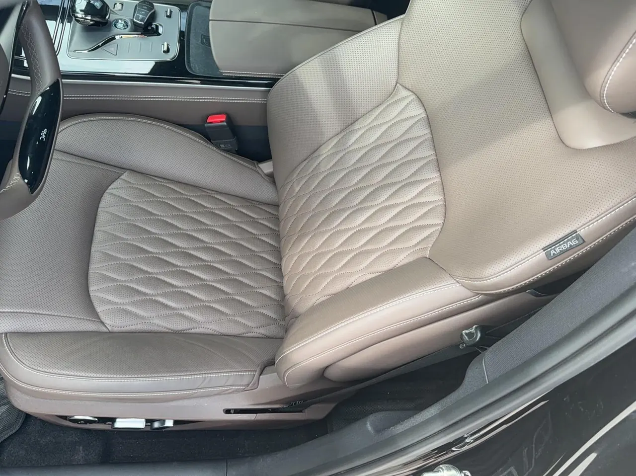 BYD 2023 Han DM-i 1.5T Stepless Champion Edition 121KM Honorable Automatic Gear 7