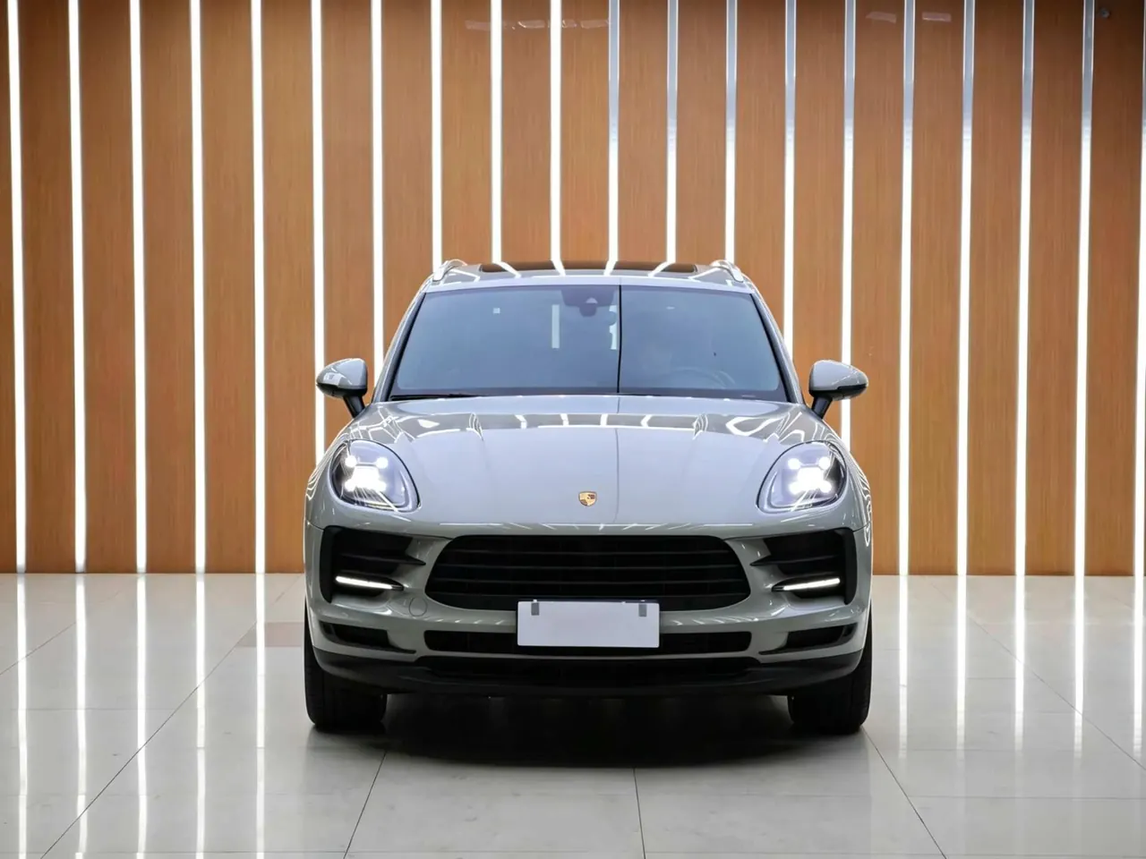 Porsche Macan (Imported) 2020 Macan 2.0T Automatic Gear 2