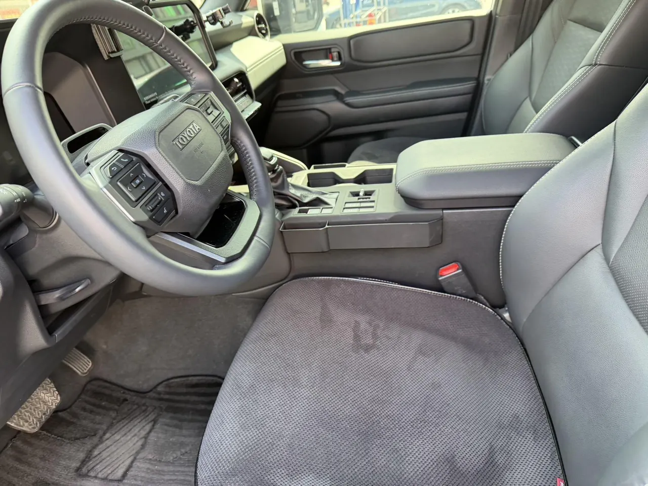 Toyota 2024 Prado HEV 2.4T all-around TX version 5-seat automatic gear 5