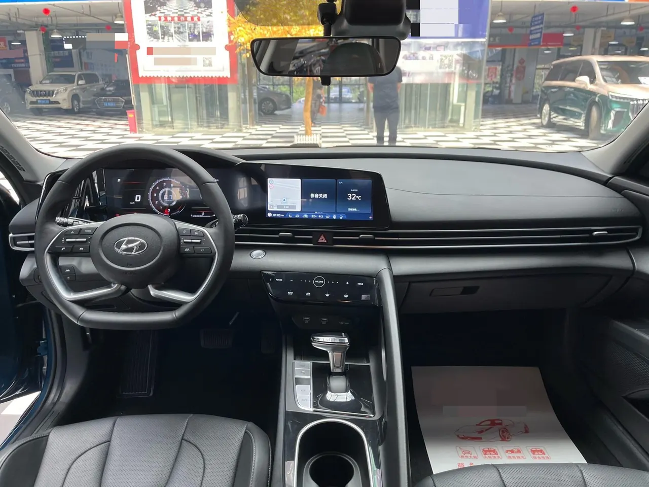 Hyundai 2021 Elantra -3-compartment 1.5 stepless LUX premium automatic gear 6