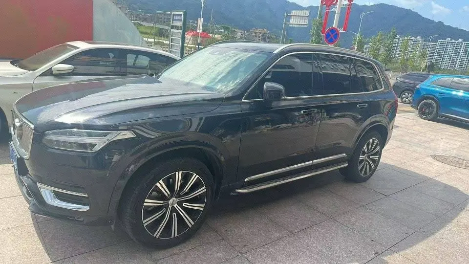 Volvo XC90 (Imported) 2021 XC90 48V 2.0T B6 Zhiya Deluxe Edition 7-seat Automatic Gear - View 1