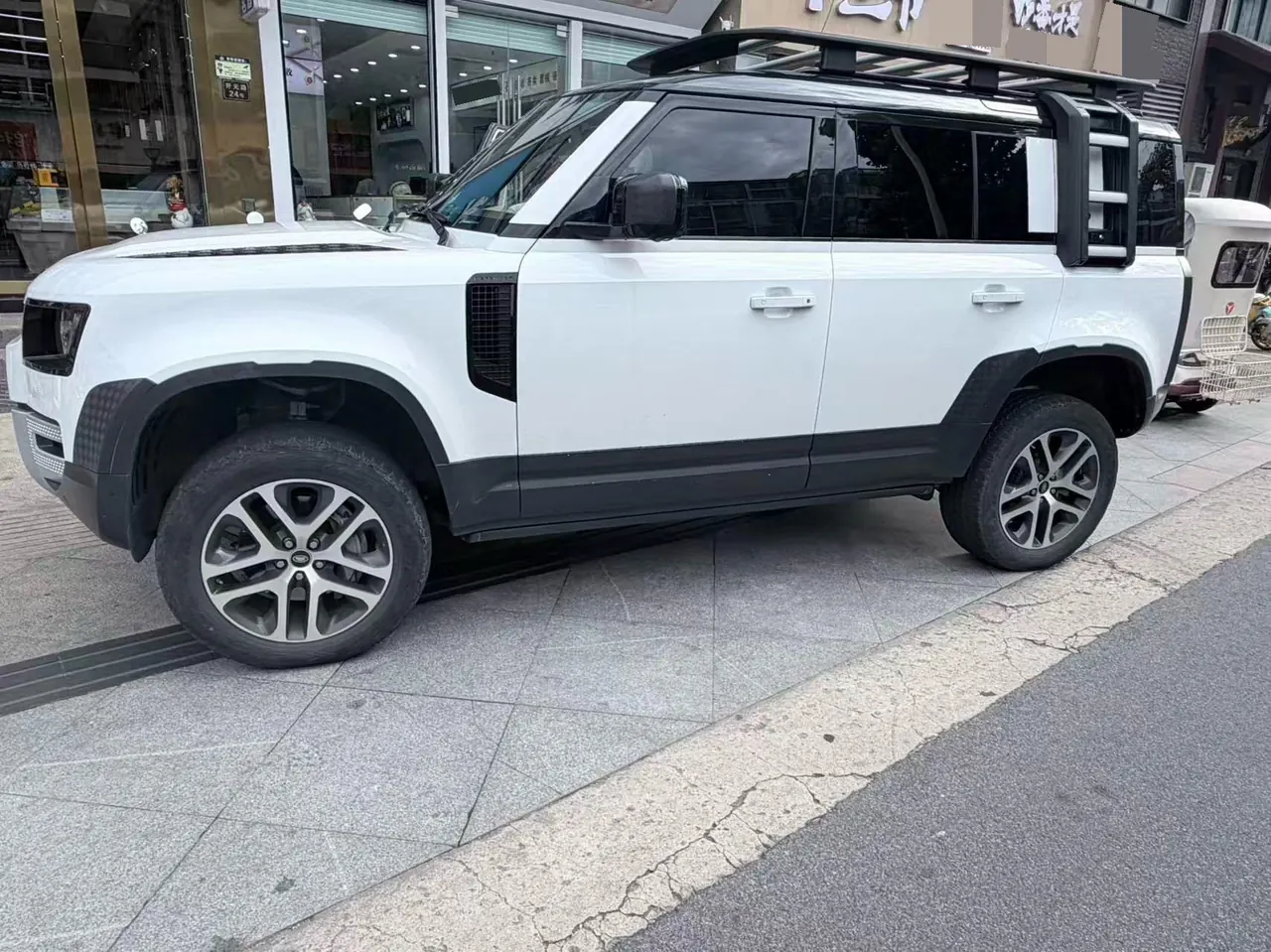 Land Rover Guard (Imported) 2021 Guard 110 48V 3.0T P400 Diablo Special Edition Automatic Gear 2