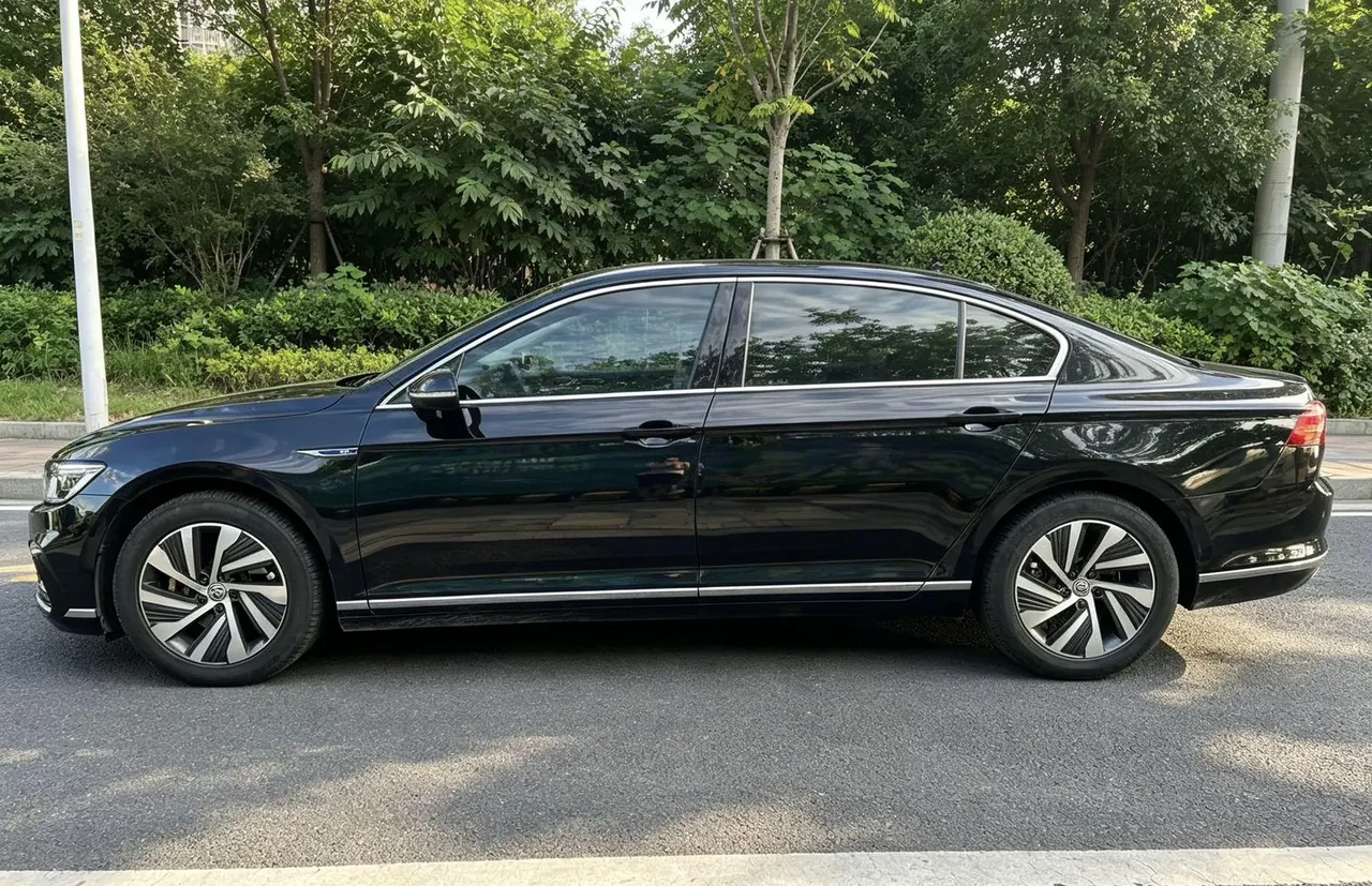 Volkswagen Magotan New Energy 2020 Magotan GTE 1.4T Luxury Automatic Gear 2