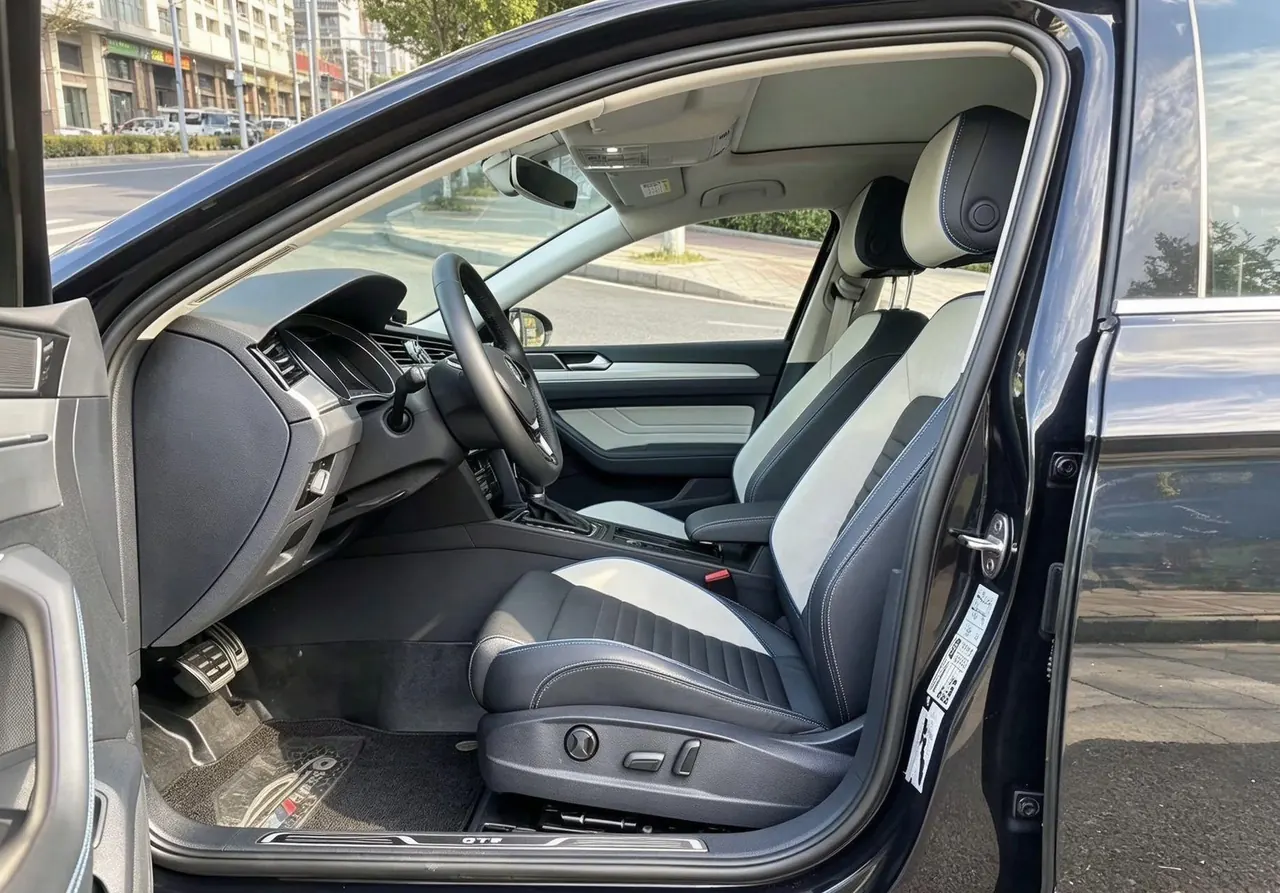 Volkswagen Magotan New Energy 2020 Magotan GTE 1.4T Luxury Automatic Gear 4
