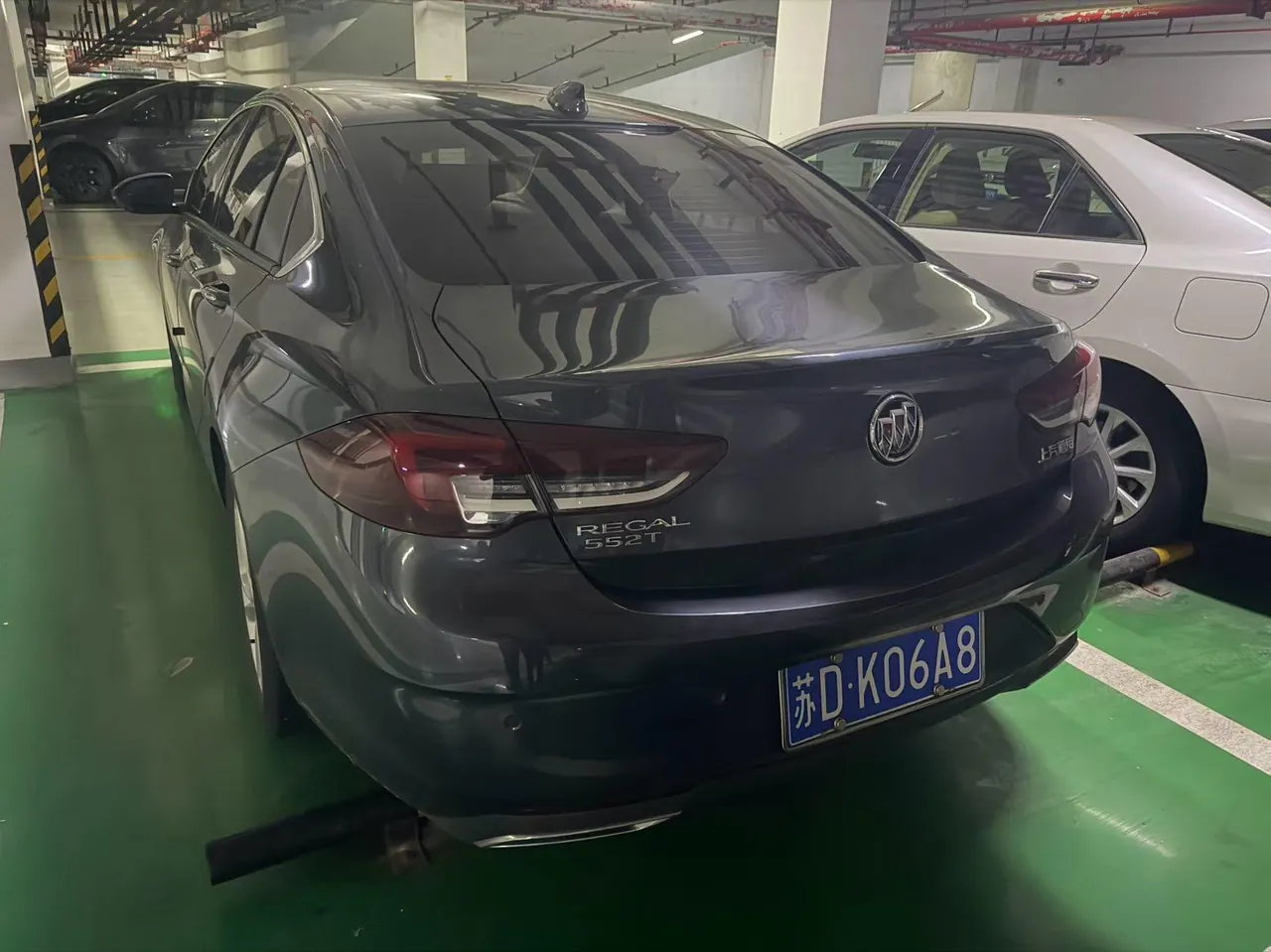 Buick 2020 Regal 1.5T 552T Elite Automatic Gear 2