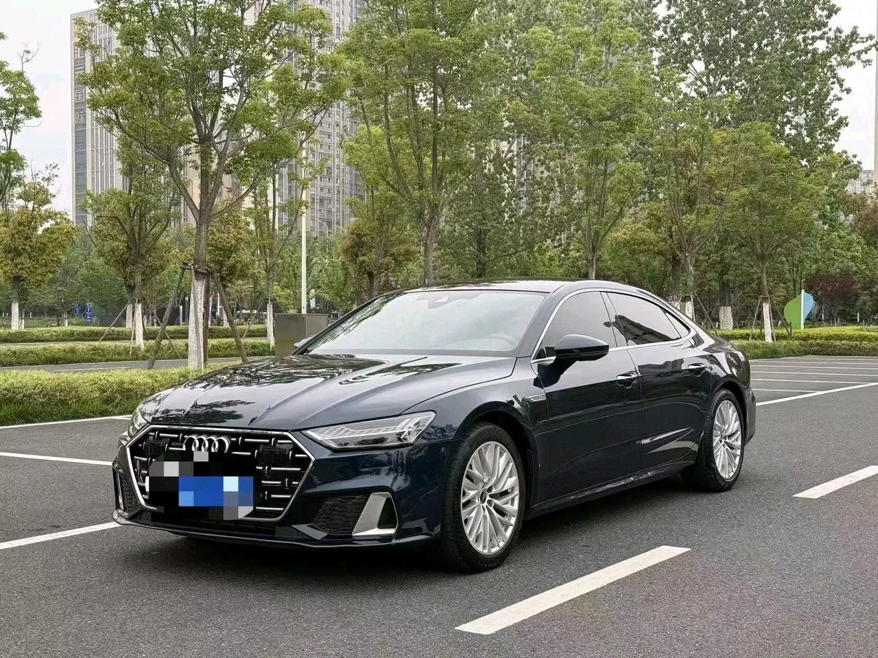 Audi 2022 A7L 2.0TFSI 45TFSI S-line Zhumeng New Edition Automatic Gear - View 1