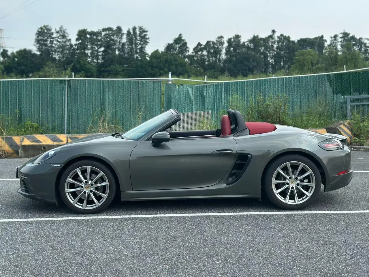 Porsche 718 (Imported) 2022 718 Boxter T 2.0T Automatic 3