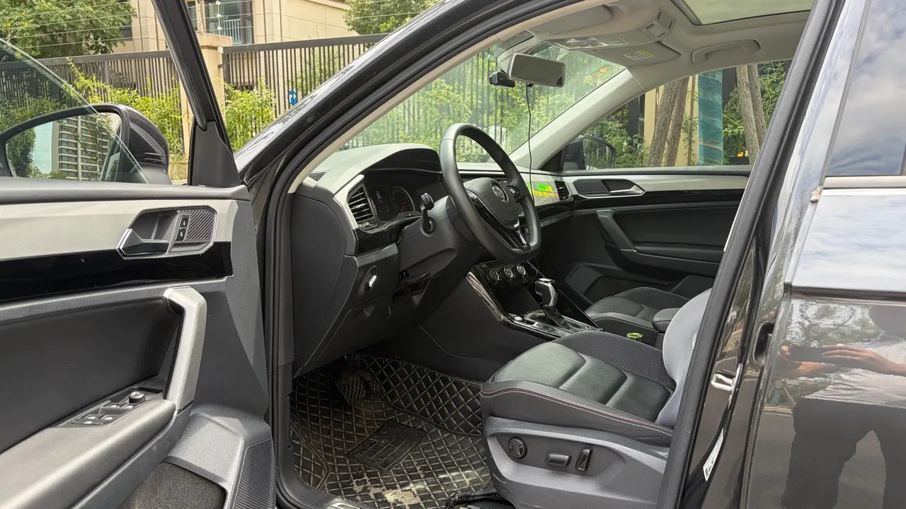 Volkswagen 2020 Tanyue 1.4TSI 280TSI Two-Drive Deluxe Smart Joint Edition Automatic Gear 4