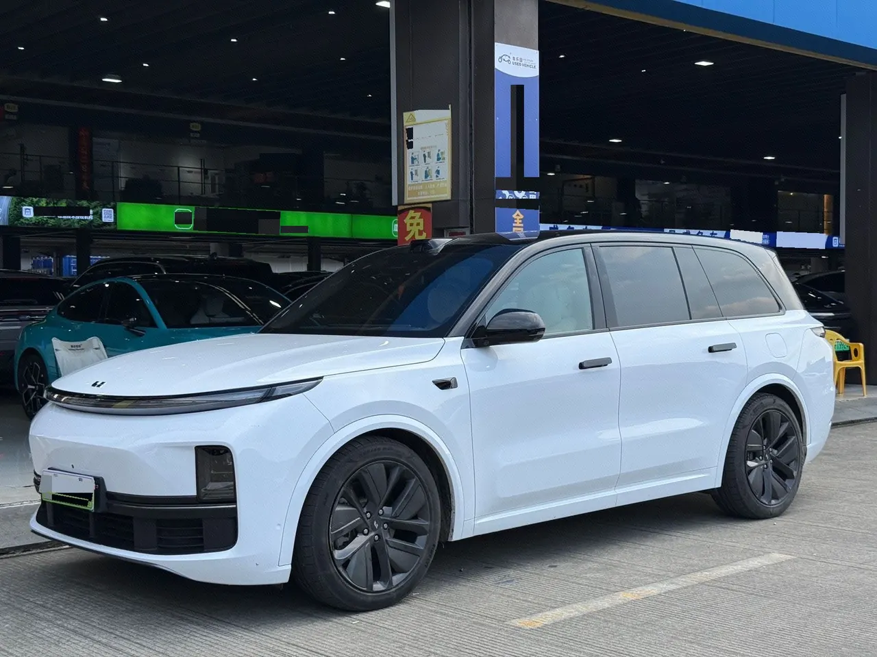 Li 2022 L9 1.5T Max Edition Automatic Gear - View 1